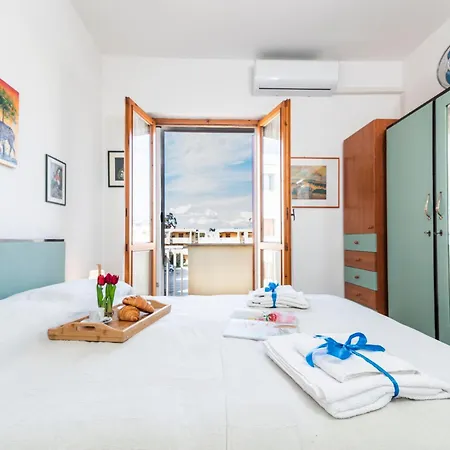 Coral House With Shared Pool And Sea View - Happy