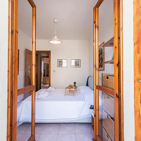Coral House With Shared Pool And Sea View - Happy *